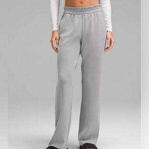 Lululemon softstreme pants